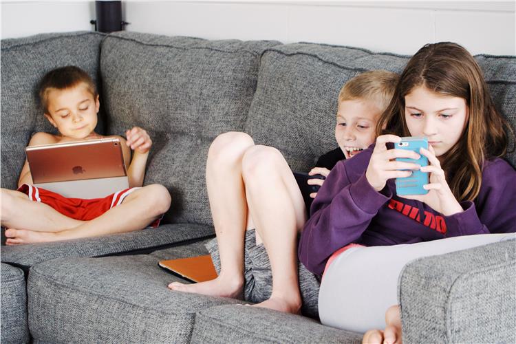 Çocuklarda İnternet Bağımlılığını Nasıl Önleyebiliriz ?